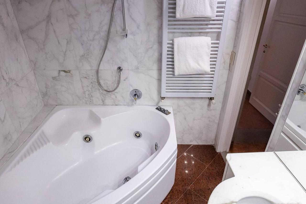 Acacia Firenze - Adelfa Apartment Ngoại thất bức ảnh